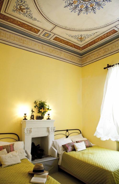 Hotel Archontiko Stathopoulou Agios Georgios Nilias Habitación foto